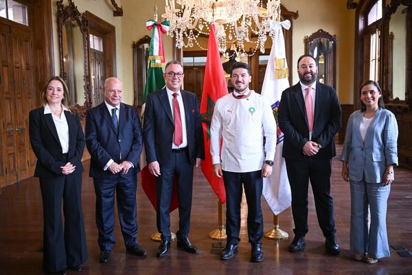 صامويل غارسيا حاكم نويفو ليون يستقبل فوزي لقجع بمونتيري قبل مواجهة المغرب وهولندا