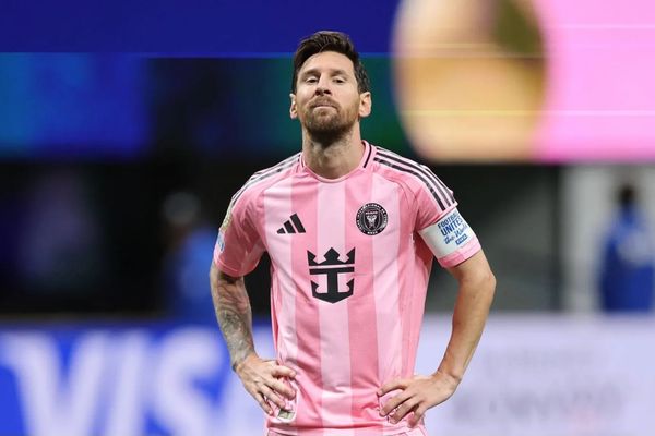 ميسي يقتحم عالم الاستثمار الكروي ويستحوذ على كورنيا الإسباني