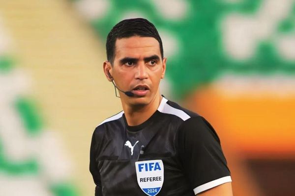 صافرة مغربية تعود إلى المونديال.. جلال جيد ضمن حكام مونديال 2026