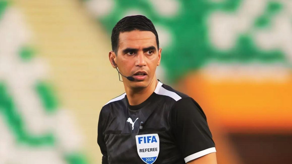 صافرة مغربية تعود إلى المونديال.. جلال جيد ضمن حكام مونديال 2026