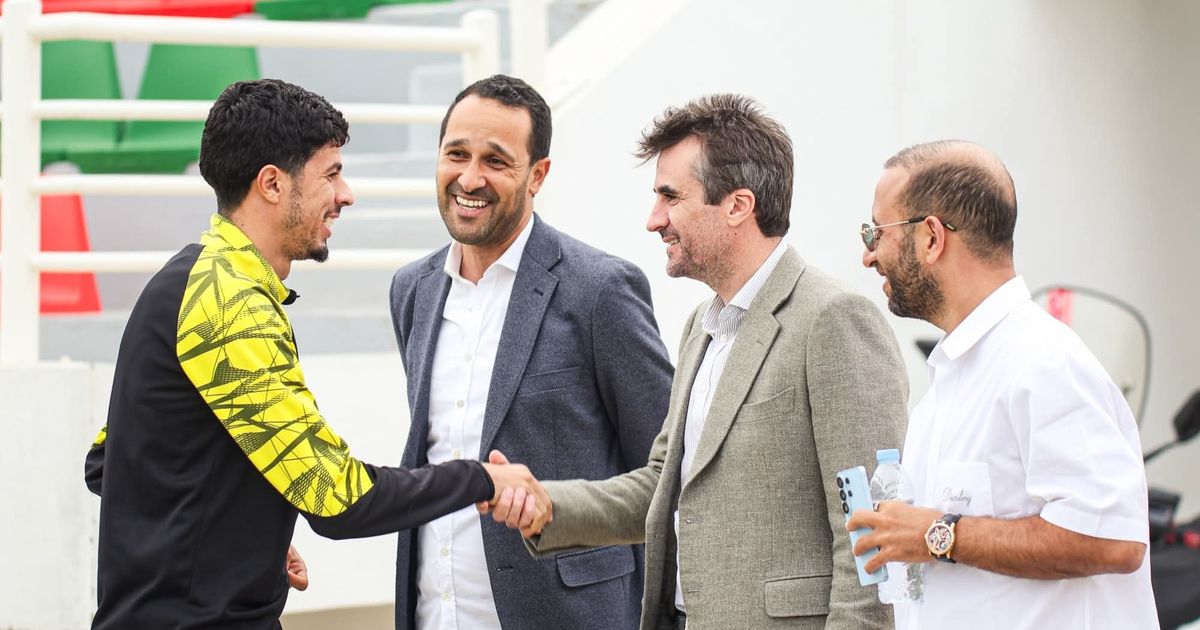 المغرب الفاسي يواكب استعداداته للشطر الثاني بزيارة إدارية وحضور مستشهر جديد