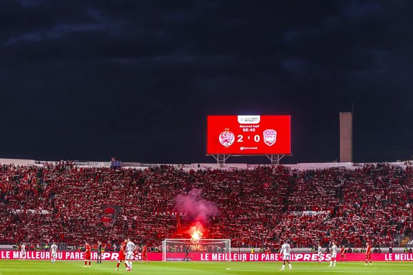 الوداد يعلن عدم اعتماد بطائق الاشتراك في مباراة كأس العرش أمام رجاء بني ملال