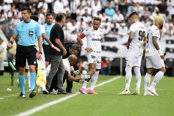 سانتوس يطمئن الجماهير حول إصابة نيمار قبل التحاقه بالمنتخب البرازيلي